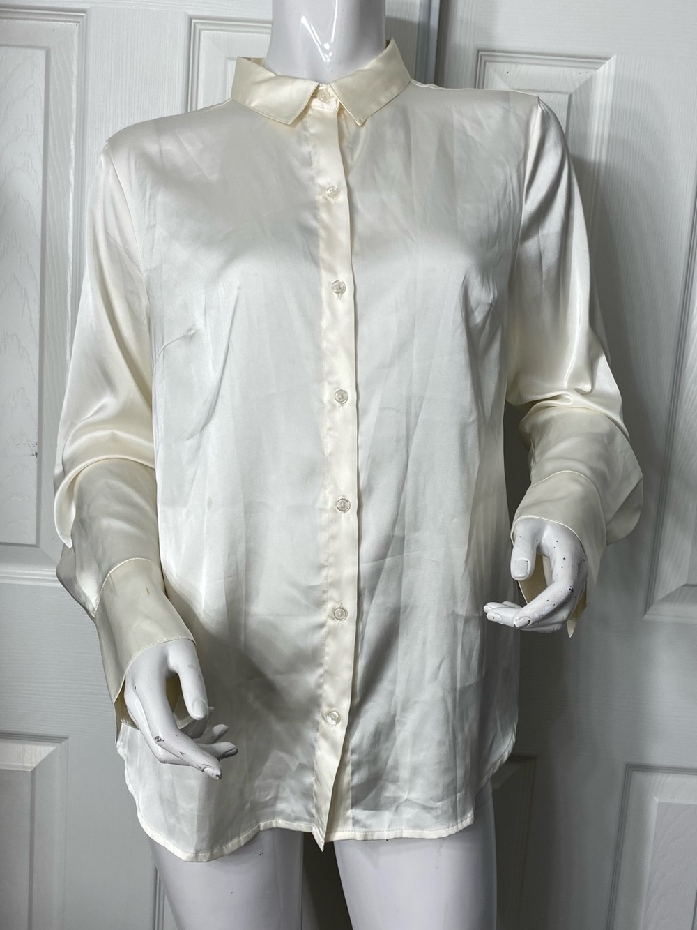 Banana Republic Cream Satin Button-Down Blouse
